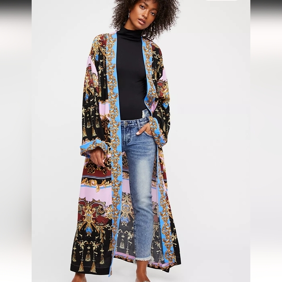 WOMEN'S BRAND NEW INTIMATELY BY FREE PEOPLE "LET'S DANCE ROBE" KIMONO SZ XS $80 - Picture 1 of 3